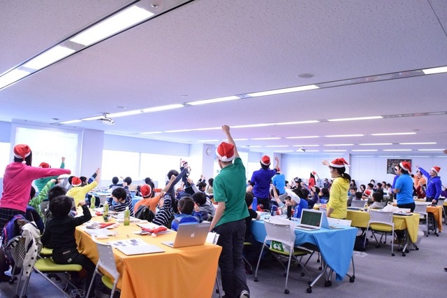 小学生向けプログラミングスクールに「マインクラフト」コース、まずは「自動ドア」に挑戦 画像