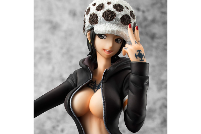 「ONE PIECE」の「トラファルガー・ロー」女体化フィギュアが登場、やりすぎなくらいセクシーに 画像