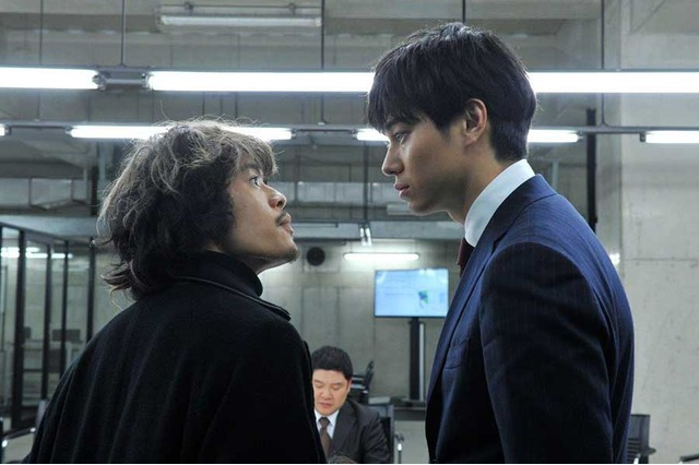 新「デスノート」捜査本部の撮影の様子が明らかに!“あの人”も続投へ 画像