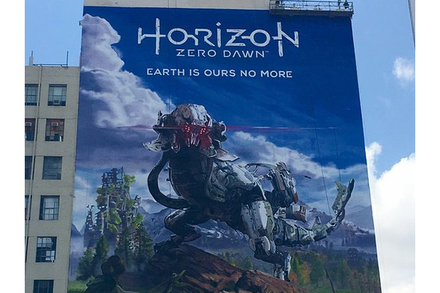 LAに『Horizon Zero Dawn』巨大ポスター登場！キャッチコピーは「地球はもう私たちのものではない」 画像