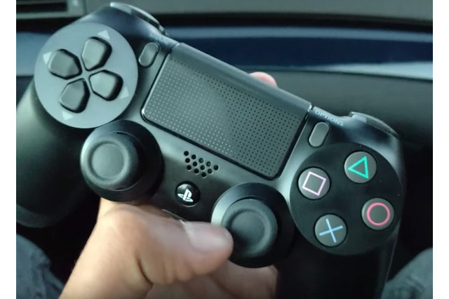 噂：「PS4 Slim」に続き新型「DUALSHOCK 4」映像が出現 画像