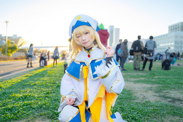 【コスプレ】「ゴブスレ」女神官コスがめっちゃ可愛い!中国人気レイヤー・茶叶小果【インタビュー】 画像