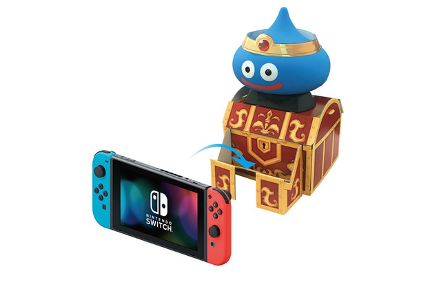 『ドラゴンクエスト』の「スライム」がスイッチ用コントローラーになって登場!付属のディスプレイ用台座でインテリアとしても映える 画像