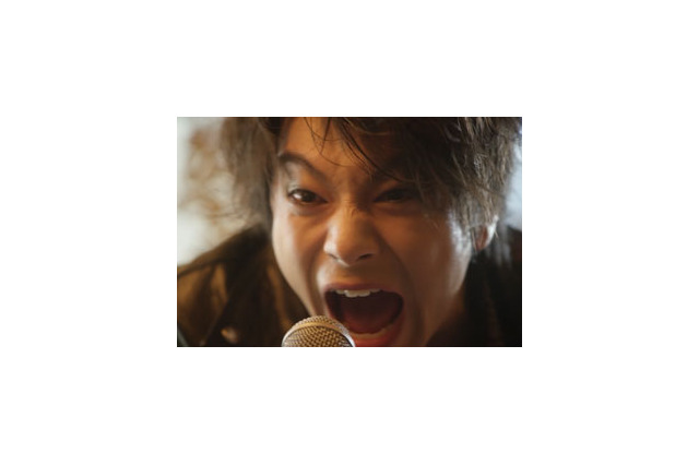 『ロマサガRS』山田裕貴さんが「僕が言ってやる！ロマサガ1周年って言ってやる！」と熱唱！新TVCMが12月1日より放映開始 画像