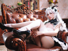 【コスプレ】アズレン、リゼロ、コードギアス…多彩な座り方で曲線美を魅せる！中国レイヤー・幼愛Youmeko【写真20枚】 画像
