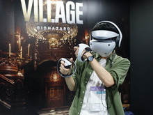 雪舞うドミトレスク城で手汗が止まらない!PSVR2版『バイオハザード ヴィレッジ』で、心拍数が上がるか試してきた【TGS2022】 画像
