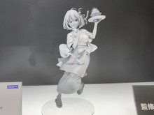 小島秀夫氏もハマる『リコリス・リコイル』から錦木千束のフィギュア原型がお披露目!喫茶リコリコの看板娘姿で登場【京まふ2022】 画像