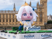『原神』ロンドン・テムズ川に「ジャイアントパイモン」出現！漂流航海でファンを盛り上げる 画像