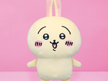 『ちいかわ』プライズグッズ3種が登場!全高約55cmの「うさぎ」や、蒼褪めた「くりまんじゅう」のぬいぐるみが超キュート 画像