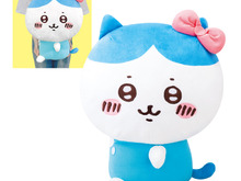 “ハローキティ座り”のハチワレがキュート!「ちいかわ×サンリオキャラクターズ」コラボプライズ新登場 画像