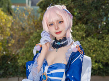 【コスプレ】「いい天気ですね、少し歩きませんか?」穏やかな海を感じさせる優しい笑顔に癒される!注目レイヤー・伊織【写真7枚】 画像