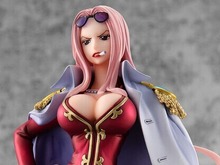 「ワンピース」“正義”のコートを脱ぐと、スラリとしたボディラインが露わに!7日13時から「黒檻のヒナ」フィギュアが再販開始 画像