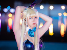 【コスプレ】壮大なイルミネーションに浮かぶ『ブルアカ』トキのバニー姿が美しくもセクシー！！人気レイヤー・ねお【写真8枚】 画像