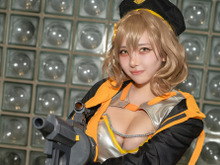 【コスプレ】「心配しないで。 指揮官様は私たちが守るから。」『NIKKE』アニスの背中が頼もしく美しい!人気レイヤー・三丸さーや【写真9枚】 画像
