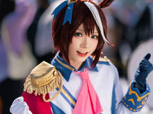 【コスプレ】トウカイテイオーが凛々しくて可愛い!囲まれるほど人気の中国レイヤー・綺太郎が躍動【写真8枚】 画像