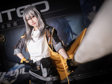 【コスプレ】『崩スタ』主人公が狙うはホームラン!中国レイヤー・千阳が銀河打者として打席に立つ【写真8枚】 画像