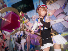 【コミケ102】先日発表された『アトリエ』最新作のコスプレがはやくも登場!? 『レスレリアーナのアトリエ』の世界観が感じられる全力投球の撮影会【写真16枚】 画像