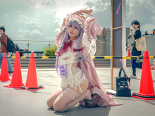 【コスプレ】『東方Project』パチュリーが艶やかな表情で見つめてくる!引きこもりのお嬢様がビッグサイトに降臨【写真9枚】 画像