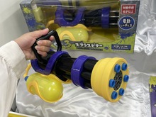 『スプラトゥーン3』スプラスピナーが「電動バブルシューター」になって登場！インクならぬ、しゃぼん玉を大量発射 画像