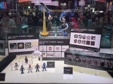 『FF7リバース』発売記念くじのラインナップが「TGS2023」で公開！目玉の「クラウド」「ティファ」や、懐かしい姿のミニフィギュアを用意 画像