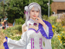 【コスプレ】「リゼロ」エミリアの銀髪を靡かせる姿が麗しい！美女レイヤー・緑埜【写真8枚】 画像