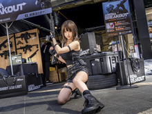 【コスプレ】“無防備過ぎる”美少女が戦場で無双する!?略奪系スマホFPS『Arena Breakout』のコスプレイヤーに注目【写真6枚】 画像