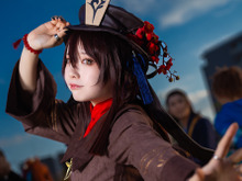 【コスプレ】『原神』屈指の人気キャラ”胡桃”が「池ハロ」参上!コスプレイヤーの多彩な表情も注目―人気レイヤー・鯱津つる 画像