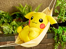 ハンモックでくつろぐピカチュウ、イーブイがキュート!「2023 Pokémon Collection くじ ~HIDAMARI LIFE~」の全ラインナップ公開 画像