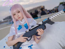 【コスプレ】夕空に翼を広げる『ブルアカ』聖園ミカが美しい！人気レイヤー・鯱津つる【写真8枚】 画像
