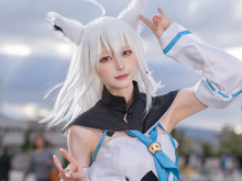 【コスプレ】ホロライブ「白上フブキ」のもふもふ尻尾とキツネ耳がキュート！人気レイヤー・月海つくね【写真9枚】 画像
