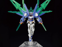 “集光樹脂”パーツで、自ら発光するような演出を実現！「HG 1/144 ガンダムダブルオーダイバーアーク」が本日12月2日より発売 画像
