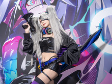 【コミケ103】「ZONe ENERGY」公式アンバサダーが伝えたいエネルギー補給の大切さ!メガホン片手に会場を飛び回るコスプレイヤーを激写 画像