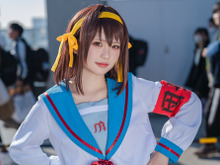 【コスプレ】本物すぎる”ハルヒ”コスを披露したコミケ初参加の美少女レイヤーに大注目！SOS団は永遠です【写真8枚】 画像