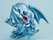 カートゥーン調の「青眼の白龍」がカッコよくて可愛い…！『遊戯王』よりデフォルメフィギュアが登場―「オベリスクの巨神兵」もMEGATOON化 画像
