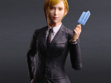 『FF7 リバース』よりタークスの新人「イリーナ」がアクションフィギュアに!スーツの上からも分かるスタイルなど、リメイクによって描かれた姿を立体化 画像