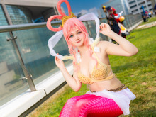 【コスプレ】「ONE PIECE」しらほしの再現度が高い!美スタイルと、どことなく蠱惑的な表情から目が離せない【写真8枚】 画像
