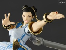 『スト6』春麗のしなやかボディを完全再現!180度開脚できる圧倒的な可動域のフィギュアが物凄い 画像