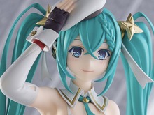 ムチムチ太ももがたまらない！トリダモノ氏による「レーシングミク」フィギュアの予約締切が迫る 画像