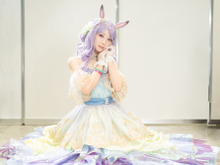【コスプレ】淡いドレスを纏う『ウマ娘』マックイーンが幻想的な美しさ！妥協なき愛を感じさせる人気レイヤー・中野べこ 画像