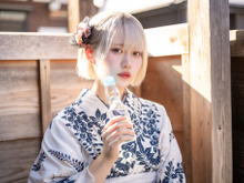 【コスプレ】女子高生×金髪×浴衣の掛け合わせ！人気レイヤーによる魅力いっぱいの写真を撮影 画像