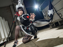 【コスプレ】切れ味鋭い立ち姿！『ゼンレスゾーンゼロ』鮫メイドは決してデレない【写真9枚】 画像