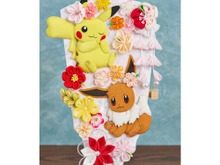 ピカチュウ、イーブイをデザインした「ポケモンつまみ羽子板」が華やかで可愛い！職人が手作業で制作し、細部までこだわって仕立てた押絵羽子板 画像