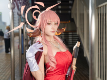 【コスプレ】見惚れてると火傷するわよ！スリットから美脚を大胆に見せる「アル」様が麗しい、注目レイヤー・えびちり【写真9枚】 画像