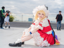 【コスプレ】吸血鬼美少女の可憐な姿に魂奪われそう...『東方』フランドールを激写！注目レイヤー・あまねちゃん 画像