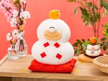 オデ…“鏡餅”になったど…「ちいかわ」お正月にピッタリな「オデみもちぬいぐるみ」は存在感抜群!フッサフッサなマスコットも新登場 画像