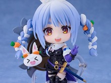 ホロライブ・兎田ぺこらが『FGO』マシュとコラボ!「笑顔」「リヨ顔」などが可愛い「ねんどろいど」として予約受付中 画像