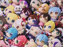 ぎゅうぎゅうの「ホロフレ」に囲まれたフォトスポットがまるで天国！ホロライブ公式ぬいぐるみ大集合の「hololive friends factory」12月23日より開催 画像