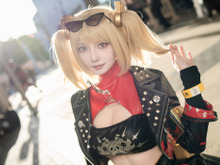 【コスプレ】『ゼンゼロ』バーニスのはっちゃけぶりをご覧あれ！美女レイヤーのスタイルの良さが際立ってる【写真8枚】 画像