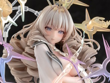 まさしく“裸の王様”…!『勝利の女神:NIKKE』クラウンがあの大胆衣装「ネイキッドキング」で立体化―彩色原型からもう凄い 画像