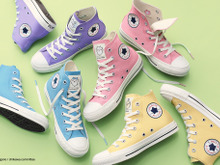 「ちいかわ」たちの顔ぬいぐるみがインパクト抜群!「CONVERSE」コラボシューズに“漫画のコマ”デザインなどが展開 画像